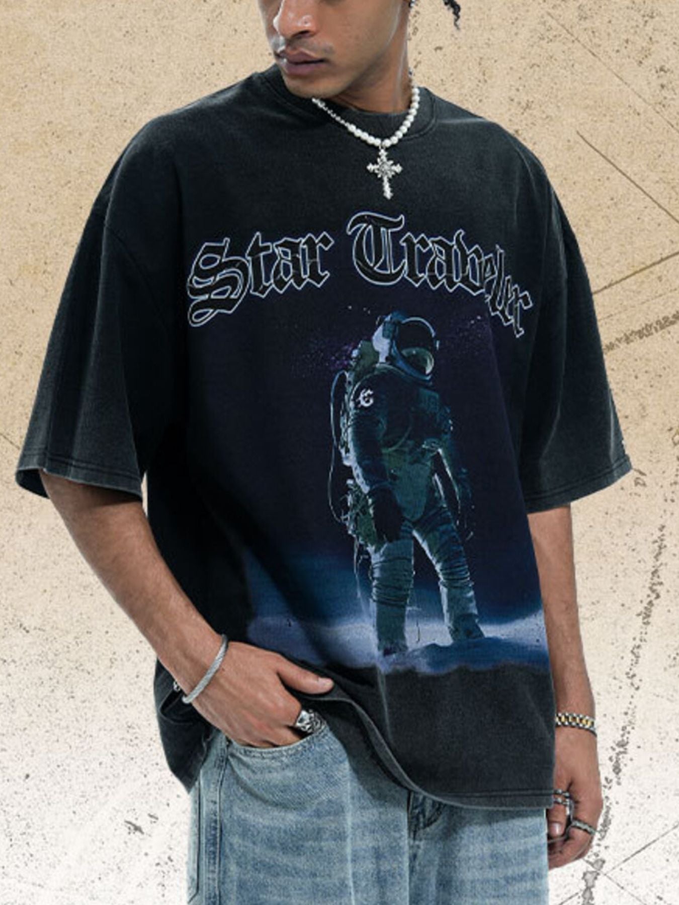 Men's Star Traveler Graphic Oversized T-Shirt - FASHIONS STOP